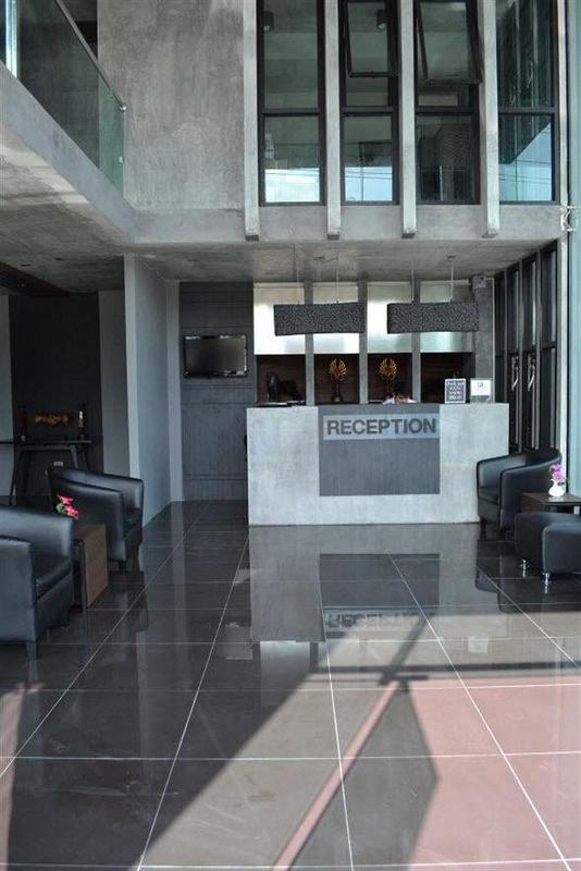 B2 Black Business And Budget Hotel Chiang Mai Exterior photo